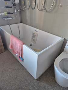 QB White Pure Acrylic Rectangle Center Drain Bathtub