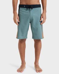 Mens Long Boardshorts: Mens Surfsilk Holmes 20" Boardshorts
