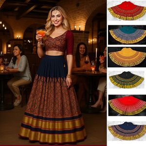 Lehengas: Skirt - IWS027