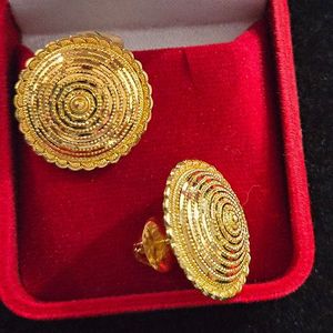 22ct Gold Earrings: 22ct Gold Big round Earring Studs-GJES031
