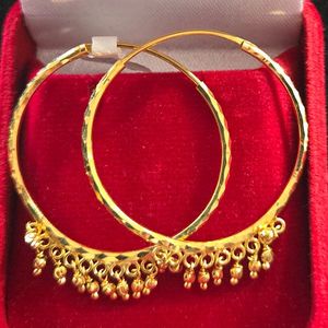 22ct Gold Earrings: 22ct Gold Bali with small beads - GJEB038