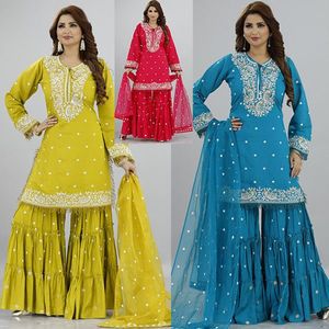 Ladies Fashion: Salwaar Kameez - LFSK112