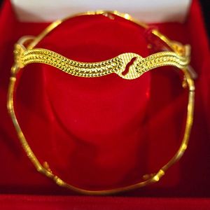 Gold Jewellery: 22ct Gold Set of 2 fancy design bangles - GJBN019