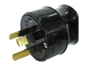 Products: 10A 3 pin back entry plug Black - PDL905
