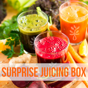 A SURPRISE ORGANIC MIXED JUICING BOX