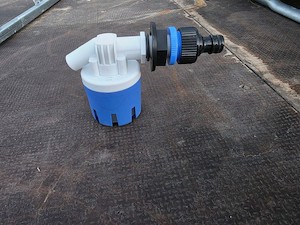 Products: WATER TROUGH or RAIN BARREL FLOAT VALVE, SMALL, COMPACT, WITH HOSE CONNECTOR - RainHarvest and Services