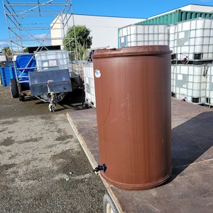 Products: WATER BUTT RAIN BARREL DRUM CLOSED TOP. BROWN 220 LITRE FOOD GRADE. WITH TAP - RainHarvest and Services