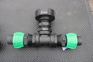 Products: S100 X 8 COARSE THREAD IBC ADAPTOR WITH 50MM T JUNCTION HOSE CONNECTOR - RainHarvest and Services