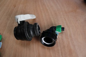 Products: BSP60 CAP WITH 20mm x 90o HOSE CONNECTOR FOR CAM LOCK VALVES - RainHarvest and Services