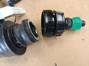 Products: BSP60 IBC ADAPTOR CAP with 15mm HOSE CONNECTOR FOR CAMLOK VALVES. - RainHarvest and Services