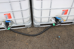 Products: IBC 1000 LITRE TWO TANK HORIZONTAL LINK KIT 25MM FOR NW50 COARSE THREAD - RainHarvest and Services
