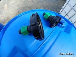 Products: S100 X 8 COARSE THREAD IBC CAP WITH 20MM HOSE CONNECTOR - RainHarvest and Services