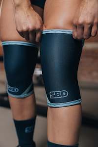 Sleeves: Reflect SBD Weightlifting Knee Sleeves 5mm