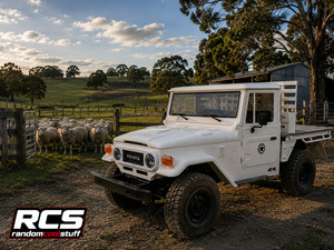 Rc Cars: RC Landcruiser  1/16 Scale.