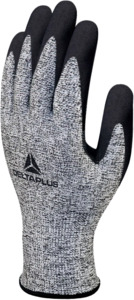 Gloves: DeltaPlus VENICUTD07 Level D 3PKT
