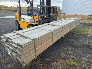 Decking 1: 140x32 Merch Grade Decking Griptread 300LM (Dated Stock)