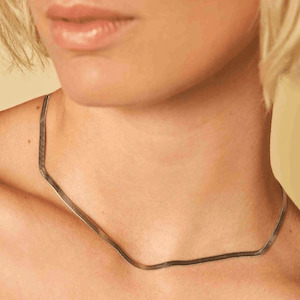 SILVER SNAKE NECKLACE