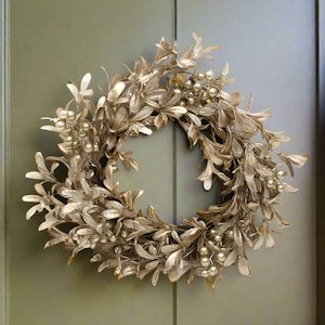 BERRY CHAMPAGNE WREATH