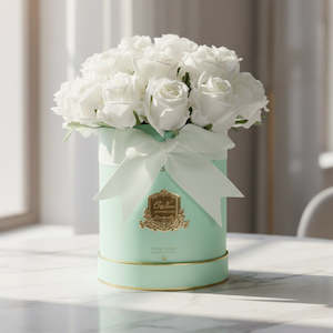 Cote Noire: Cote Noire Hat Box Bouquet White