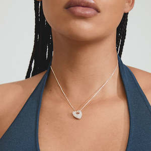 SILVER DUNE HEART NECKLACE