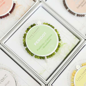 Novelty Gifts: Peridot Healing Stone Bracelet