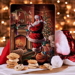 Christmas 1: Santa by the Fire Shortbread Biscuit Tin 400g