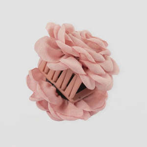 Stella Gemma: Stella + Gemma Blush Rose Hair Claw