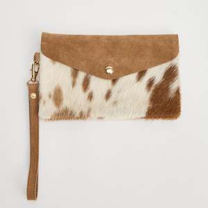 Accessories: Tan Drew Purse
