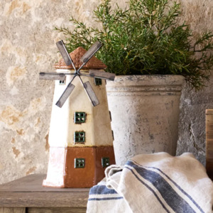 Home Decor: French Country Cotswolds Tealight Windmill