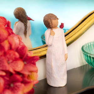 Home Decor: Willow Tree Messenger