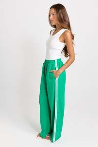 Fashion: Betty Basics Green Nikki Relaxed Jogger