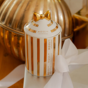 Fragrance: Moss St 360g Fresh Biscotti & Amber Candle