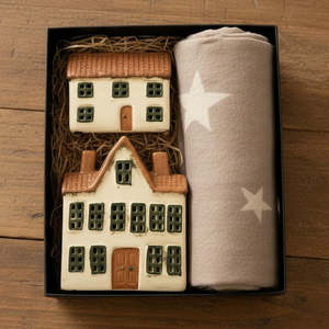 Gifts For Her: Cotswold Collection Gift Box – French Country Tealights & Scarf