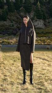 Papatuanuku: Pai Aka