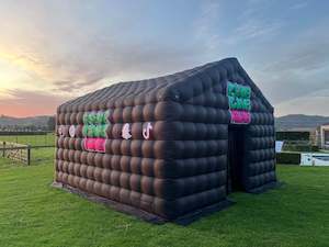 Frontpage: Inflatable Nightclub Hire