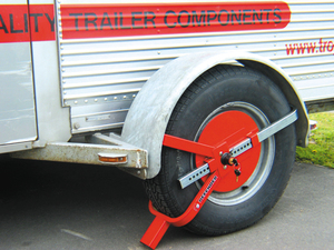 Wheels & Tires: Trojan Defender Wheel Clamp