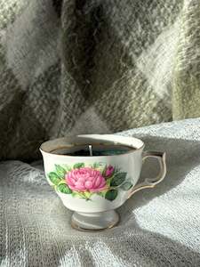 Scented teacup candle