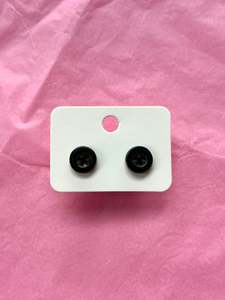 Button stud earrings | Black