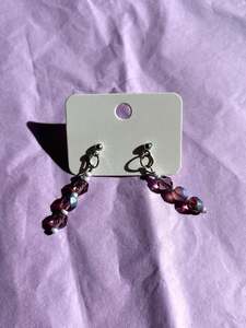 Beaded stud earrings | Purple