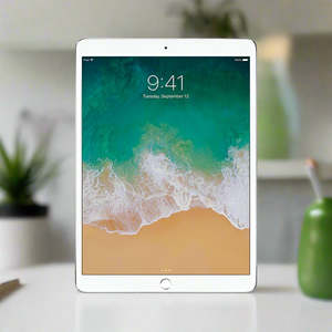 Apple iPad 5th Gen 9.7" 32GB WIFI Only Silver AU Stock | Wty