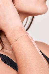 Jewellery: Mini Pearl Bracelet - Silver