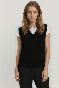 All: Side Split Vest - Black
