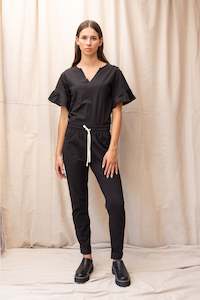 Sale Under 150: Travel Pant | Black