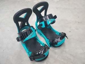Snowboards: Burton Custom Medium Snowboard Bindings *Excellent Condition*