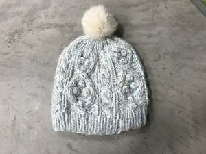Skiing: Roxy Beanie