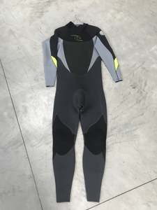 Ripcurl 2-3mm Large Mens Wetsuit