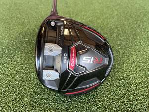 Drivers: TaylorMade R15 9.5° Driver