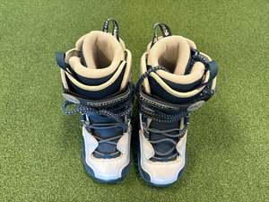 Snowboards: Salomon Ivy Womens US4 22cm Snowboard Boots