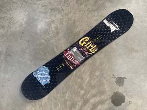 Salomon Crescent 143cm Womens Snowboard *Like New*
