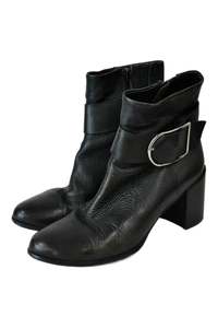 Mi Piaci - Buckle Ankle Boots